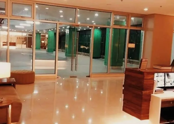 Апартаменты Villahermia Staycation Avida Riala, It Park Себу